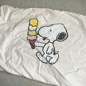 Peanuts pillow snoopy eating ice cream